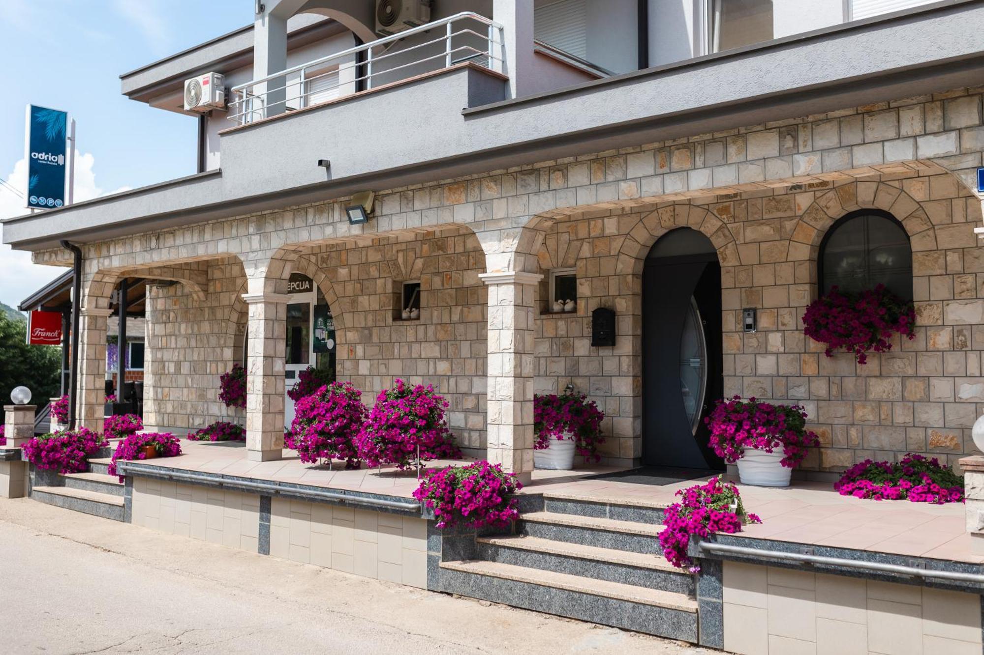 Adria Centar Kocusa Ljubuški Exterior foto